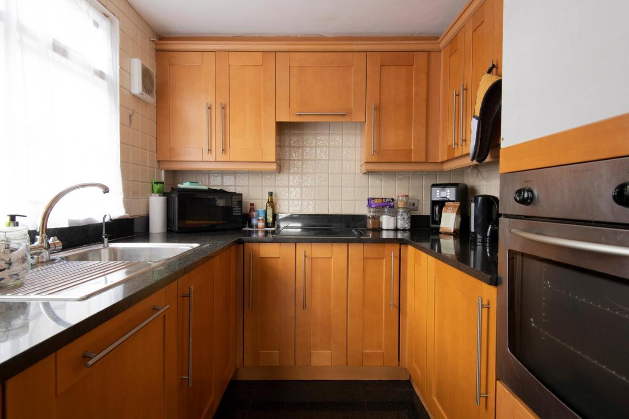 Ferienwohnung Fantastic 3 Bed Brighton House- Sleeps 6- Superfast Wifi And Garage Exterior foto