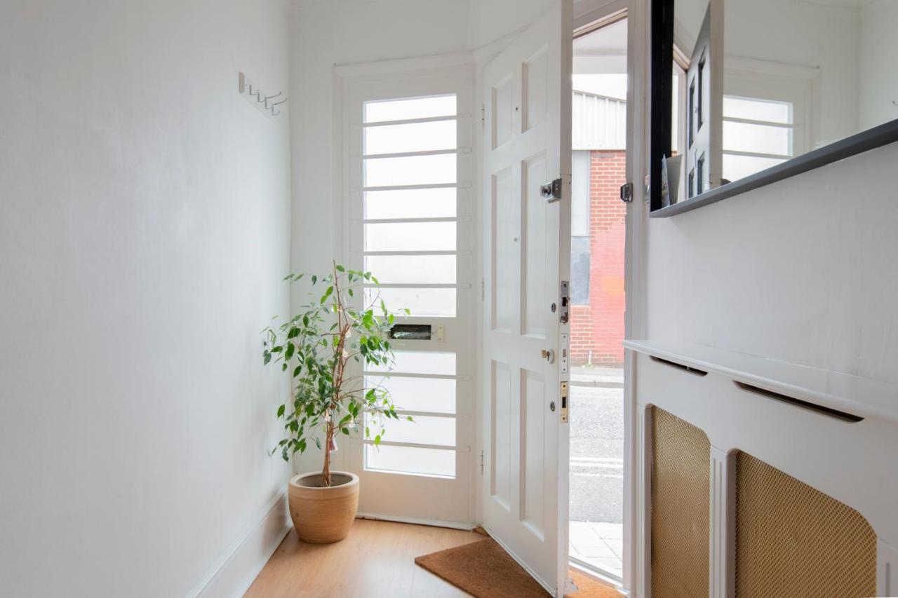 Ferienwohnung Fantastic 3 Bed Brighton House- Sleeps 6- Superfast Wifi And Garage Exterior foto